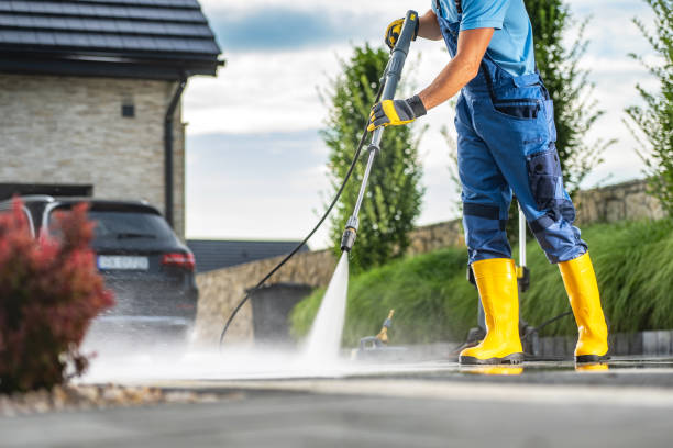 Best Gutter Cleaning  in Crockett, CA